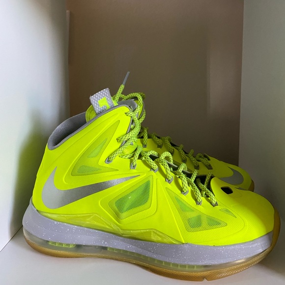 Men’s LeBron 10 Volt - Picture 1 of 7